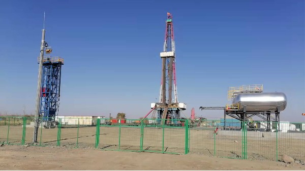 <i style='color:red'>塔里木油田</i>天然氣累計產量突破5000億立方米